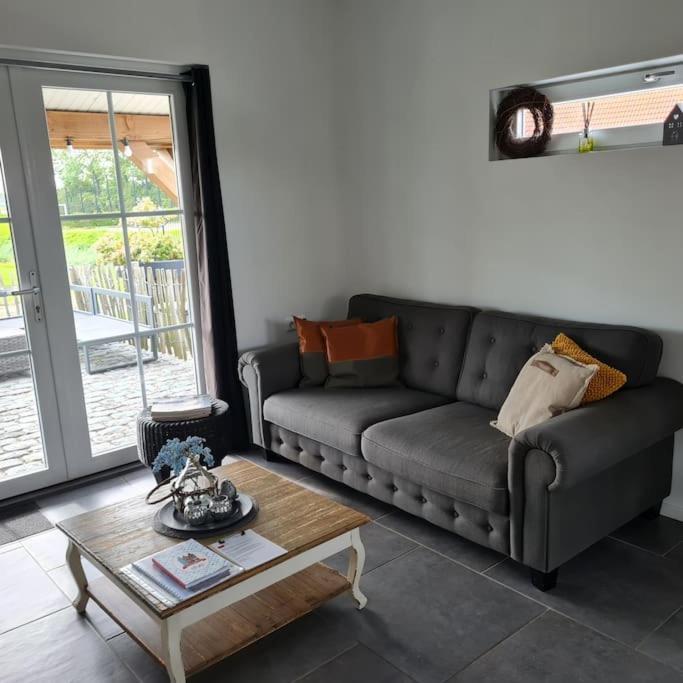 Wellness Chalet Met Jacuzzi, Sauna, Omheinde Tuin, Sint Annaland Esterno foto