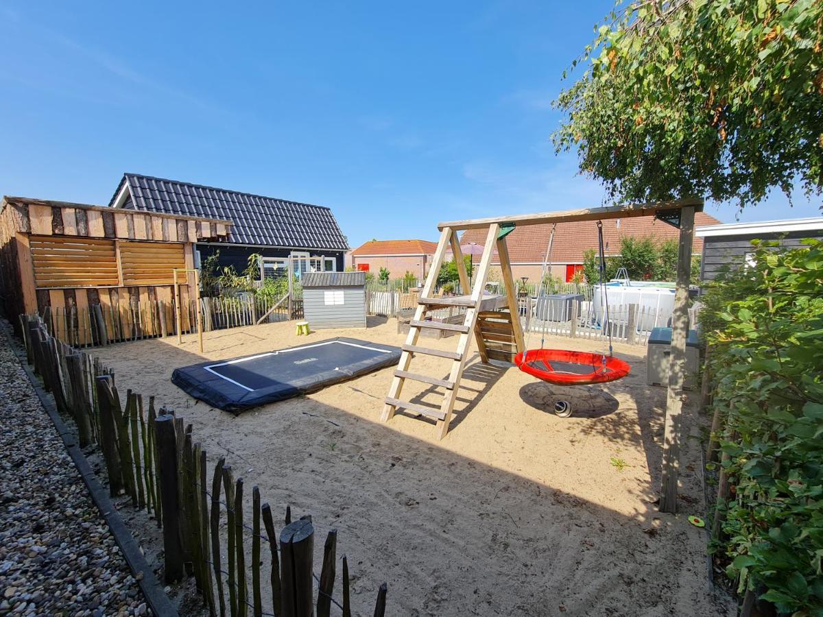 Wellness Chalet Met Jacuzzi, Sauna, Omheinde Tuin, Sint Annaland Esterno foto